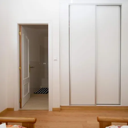 Apartament - 2 Bedrooms - 08574
